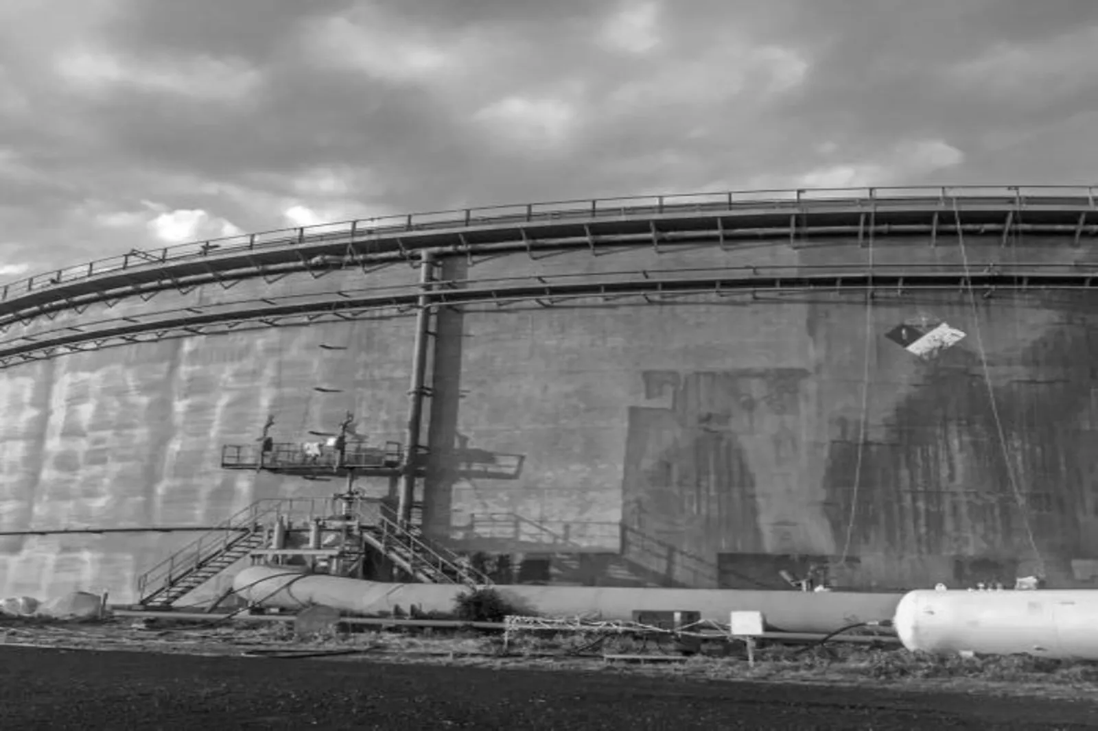 Protective Coating TP CONTRACTING BW 1600x1066 1